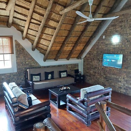 Giraffe Plains Vila Marloth Park Exterior foto